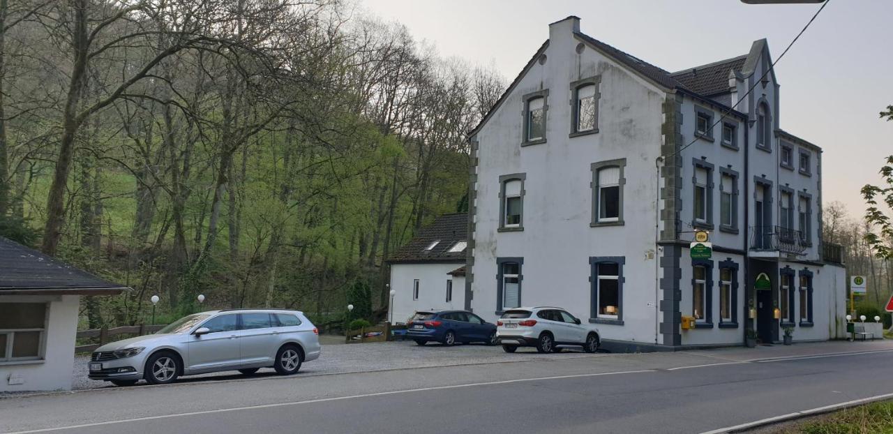 Hotel Bergische Schweiz Velbert Exterior photo